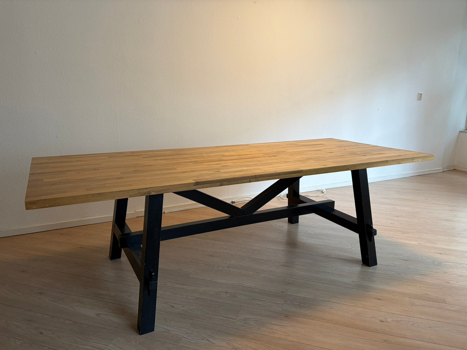 Eettafel Skogsta Ikea 235 x 100, Ophalen, Gebruikt, 200 cm of meer, 50 tot 100 cm