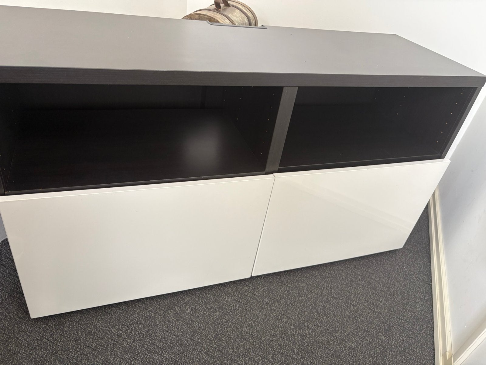 IKEA BESTA TV-meubel zwart - hoogglans wit - 120 cm, Ophalen, Gebruikt, 100 tot 150 cm, Minder dan 100 cm