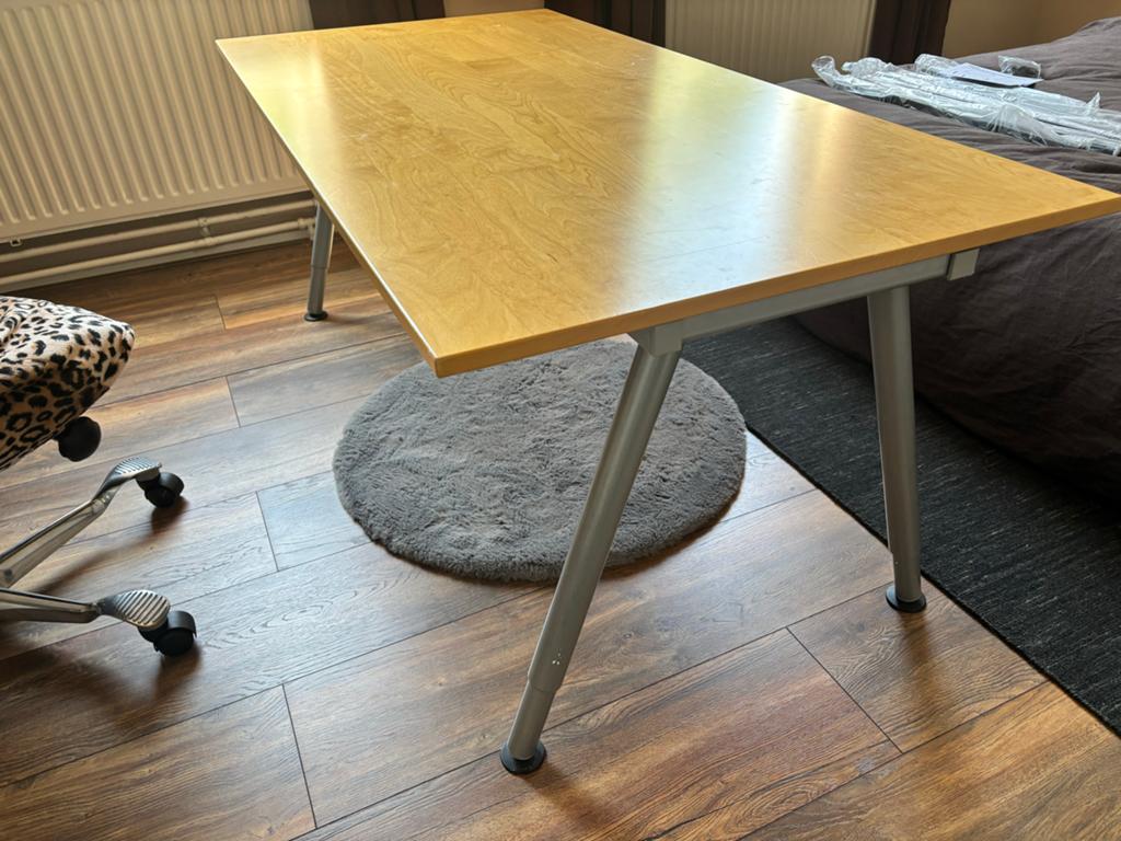 Groot kantoorbureau 160x80 cm - Hoogte verstelbaar, Huis en Inrichting, Bureaus, Ophalen, In hoogte verstelbaar, Gebruikt