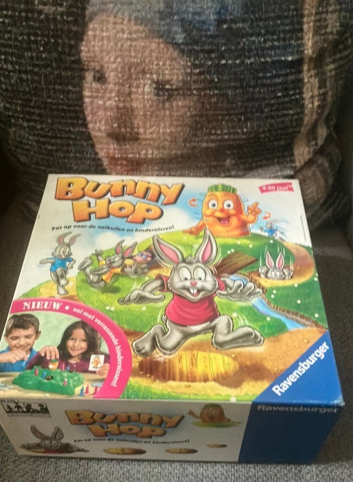 Bunny Hop, Ophalen, Zo goed als nieuw