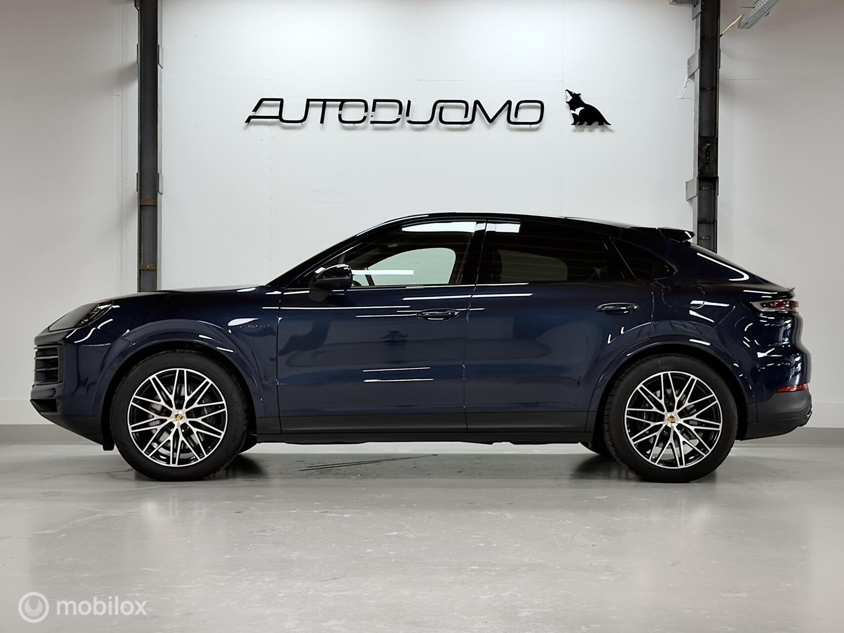 Porsche Cayenne Coupé 3.0 E-Hybrid | Pano | Achterasbesturi, Auto's, Automaat, Gebruikt, 2995 cc, Blauw