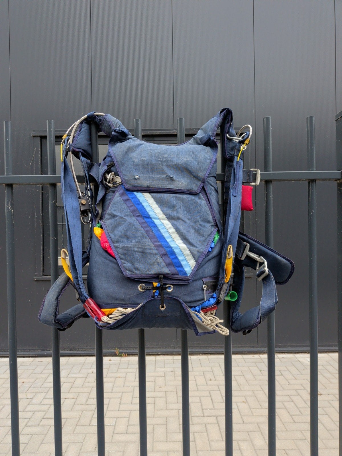 Square parachute compleet, Ophalen