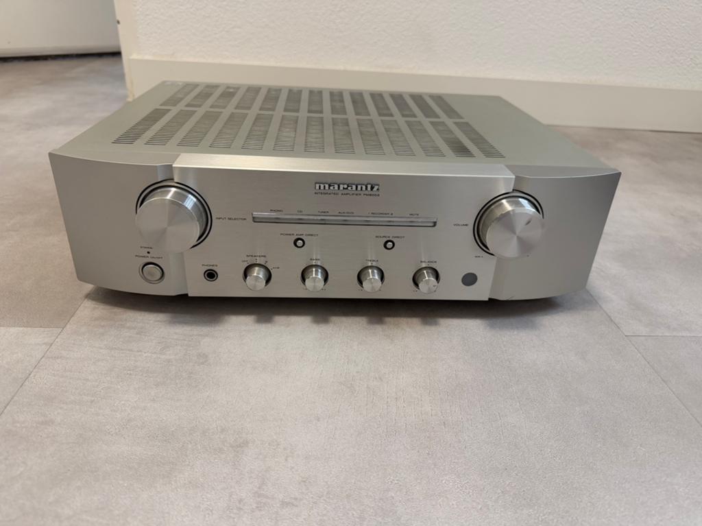 Marantz PM8003 Geïntegreerde Versterker - Zilver, Marantz, Ophalen of Verzenden, Zo goed als nieuw, 60 tot 120 watt