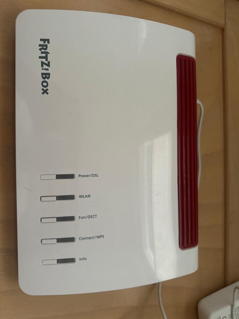 FRITZ!Box 7590 Router met modem - Zo goed als nieuw, Computers en Software, Routers en Modems, Zo goed als nieuw, Router met modem