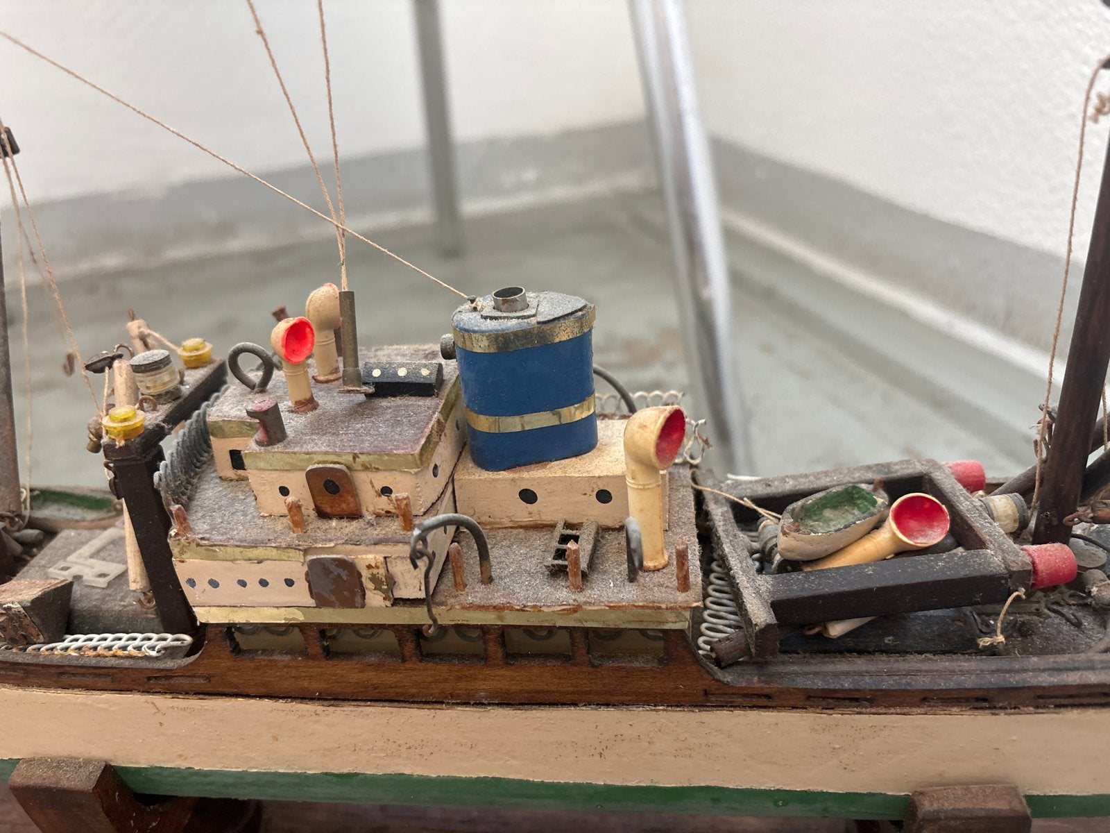 Vintage KNSM Scheepsmodel - Gedetailleerd Handwerk, Ophalen, Gebruikt, Groter dan 1:32, Overige merken