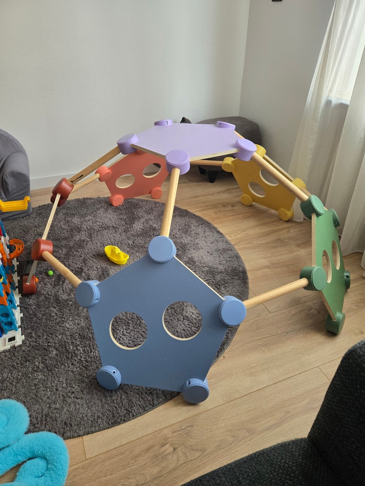 Kleurrijk Klimtoestel voor Kinderen - Zo goed als nieuw, Kinderen en Baby's, Speelgoed | Buiten | Speeltoestellen, Ophalen of Verzenden