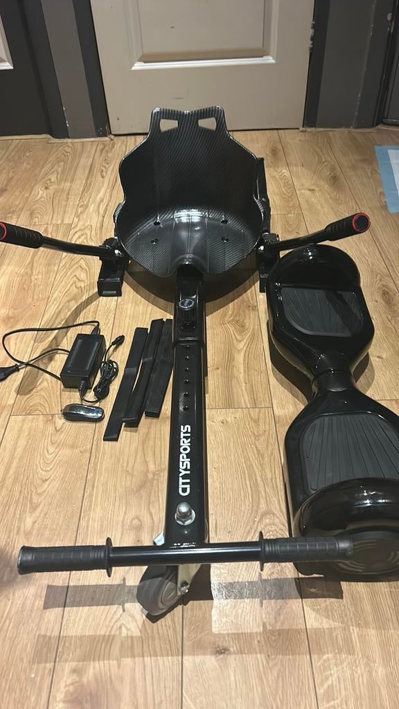 Hoverboard met kart, oplader en afstandbediening, Ophalen, Zo goed als nieuw