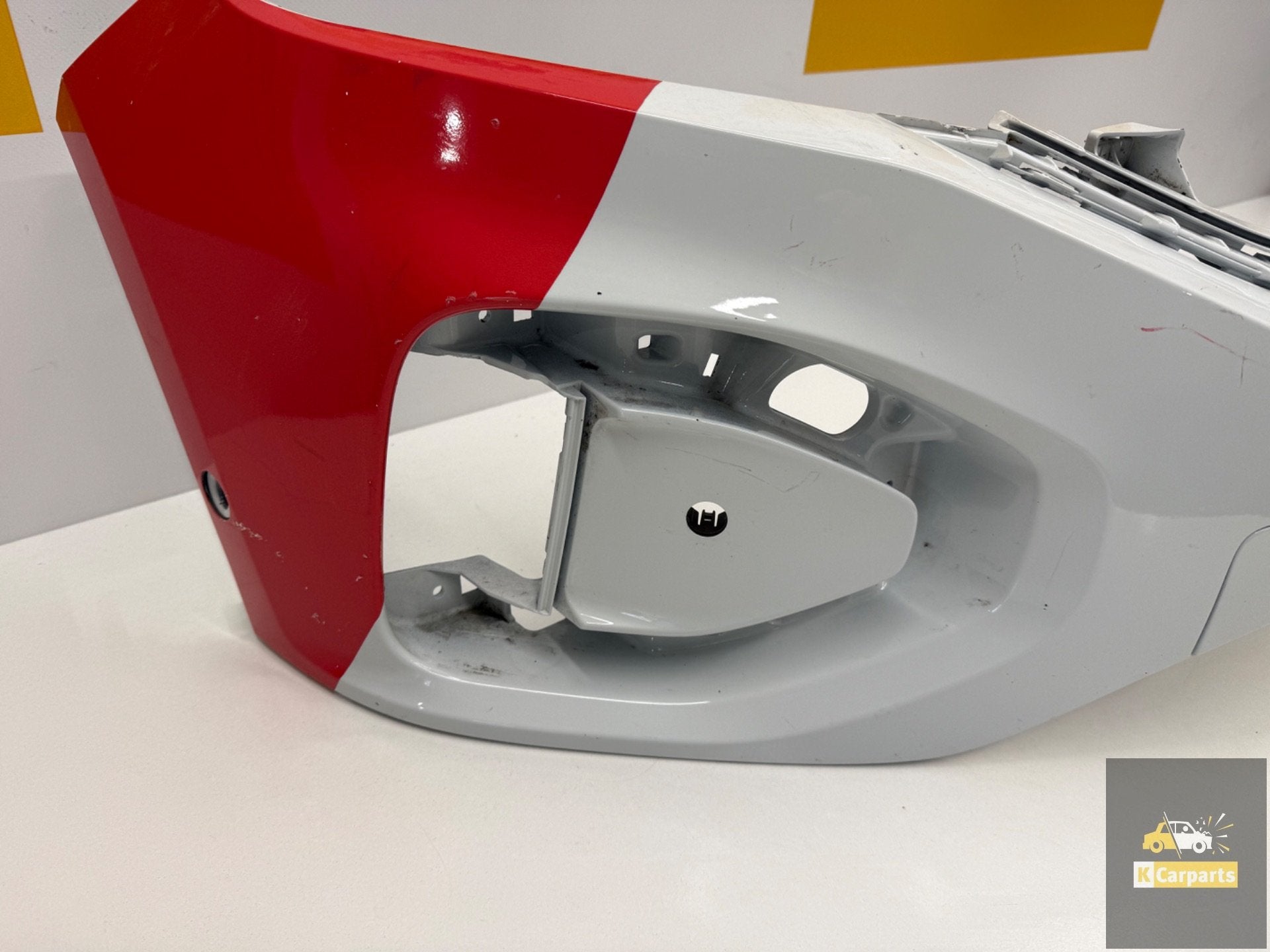 Volkswagen T-Roc Voorbumper Facelift 6xPDC 2ga807217q, Gebruikt, Volkswagen AG, Bumper, Berliner Ring 2
38440  Wolfsburg, DE