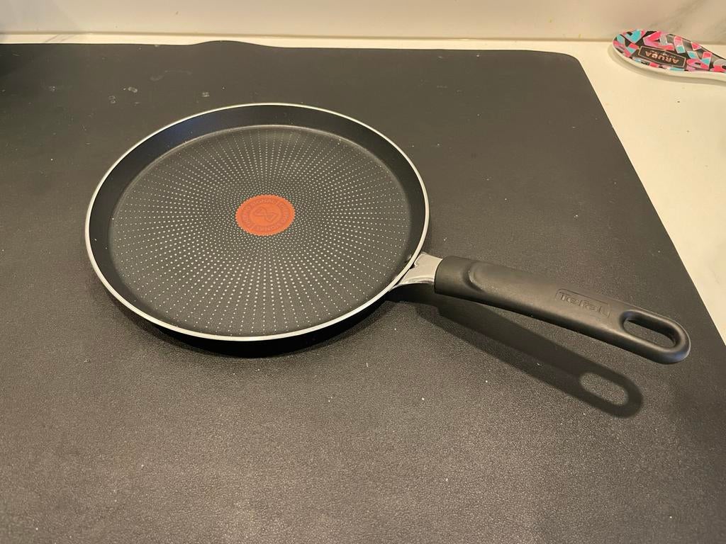 Splinternieuwe tefal pannenkoeken pan., Huis en Inrichting, Keuken | Potten en Pannen, Ophalen, Nieuw, Koekenpan of Braadpan