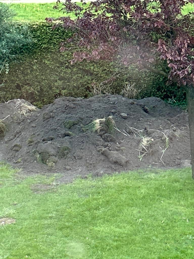Gratis zwarte grond op te halen, Tuin en Terras, Aarde en Mest, Ophalen, Tuinaarde