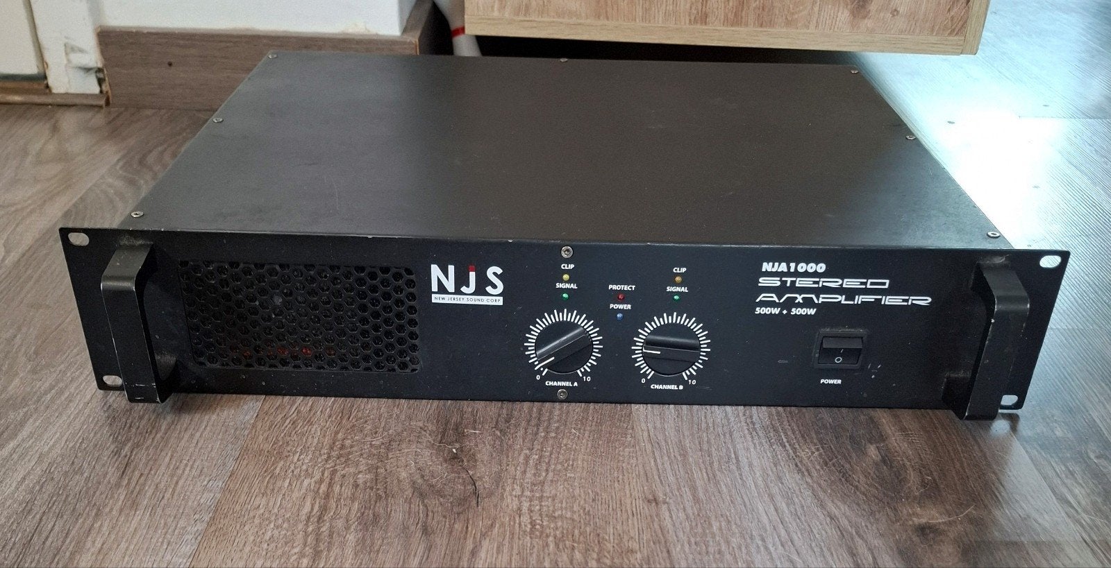 Versterker njs 1000 wat, Ophalen