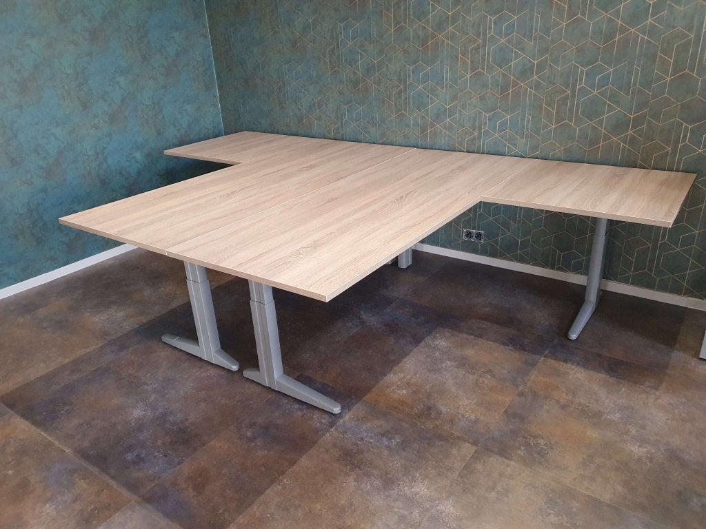 Ahrend Essa hoekbureau met nieuw blad naar keuze (60 stuks), Huis en Inrichting, Bureaus, In hoogte verstelbaar, Ophalen of Verzenden