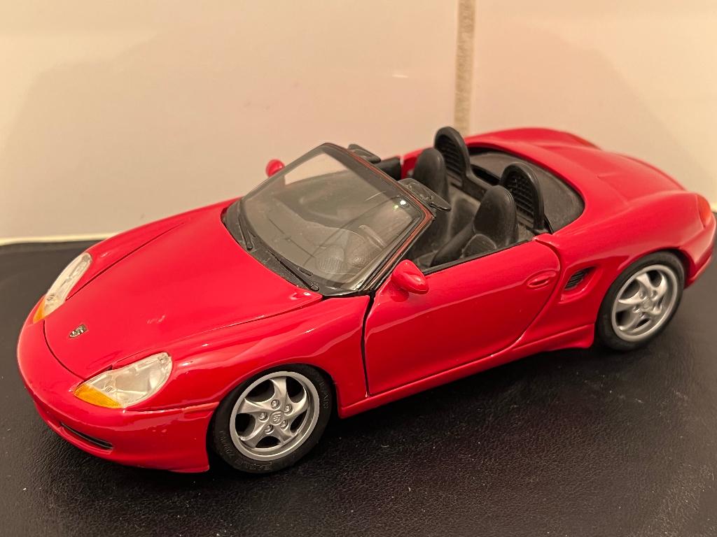 Maisto Porsche Boxster 1:24, Hobby en Vrije tijd, Modelauto's | 1:24, Zo goed als nieuw, Auto, Maisto, Ophalen of Verzenden