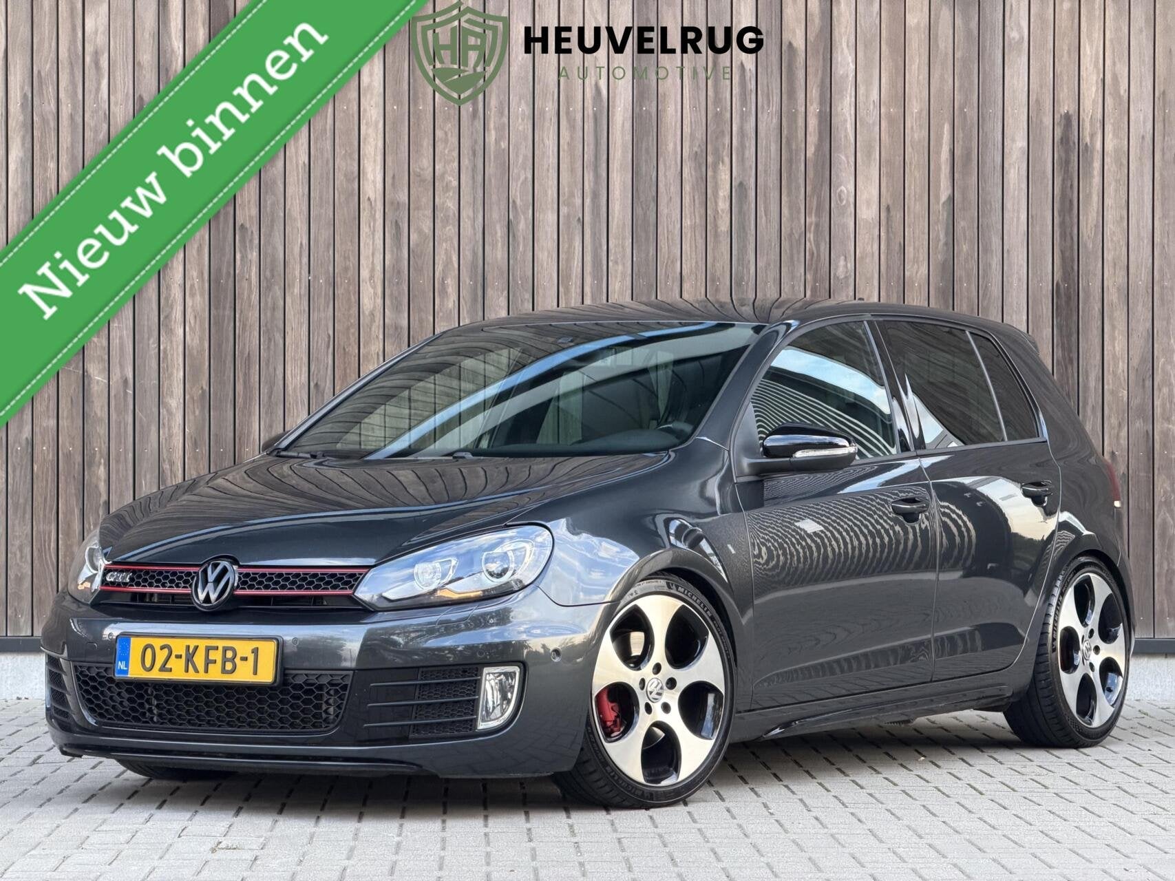 Volkswagen Golf 2.0 GTI | NL-AUTO | MILLTEK | CUSTUM STUUR |, Voorwielaandrijving, Euro 5, Gebruikt, Zwart