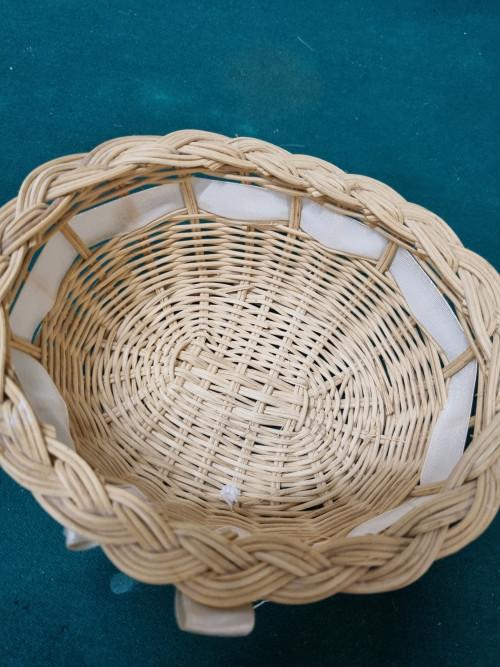 Mandje van riet met lint, Ophalen of Verzenden, 'T Olde Gre-j, Info@toldegrej.nl, Endepoelstraat 20f Didam