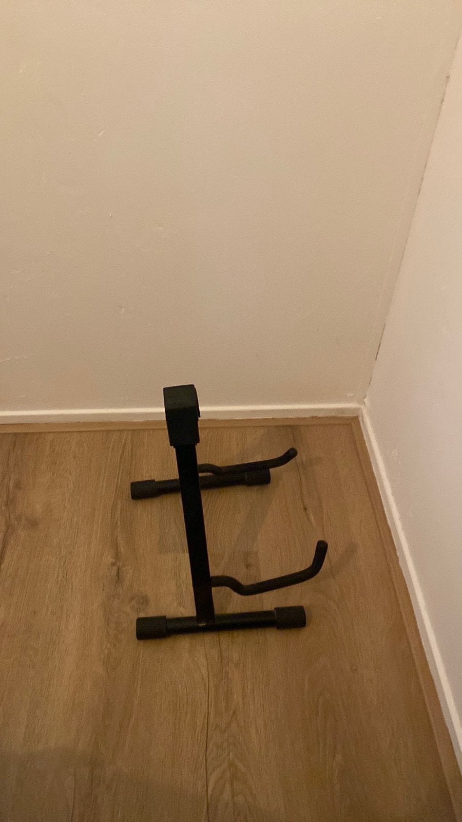 Gitaarhouder, Ophalen, Gebruikt