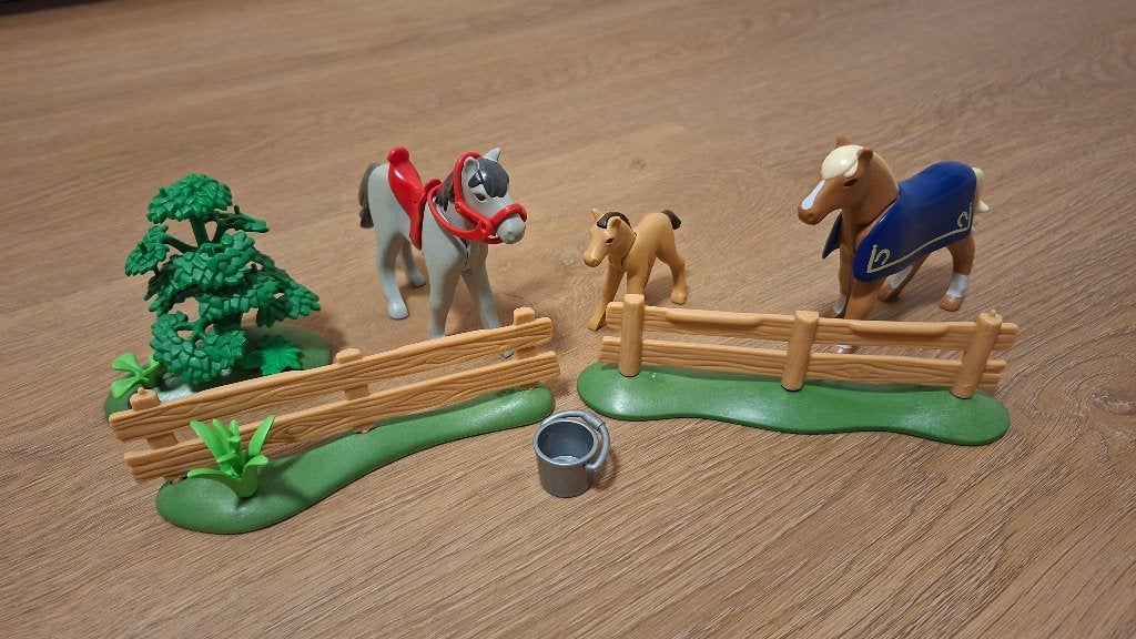 Playmobil paarden set 4188, Kinderen en Baby's, Speelgoed | Playmobil, Complete set, Overige typen, Ophalen of Verzenden, Zo goed als nieuw