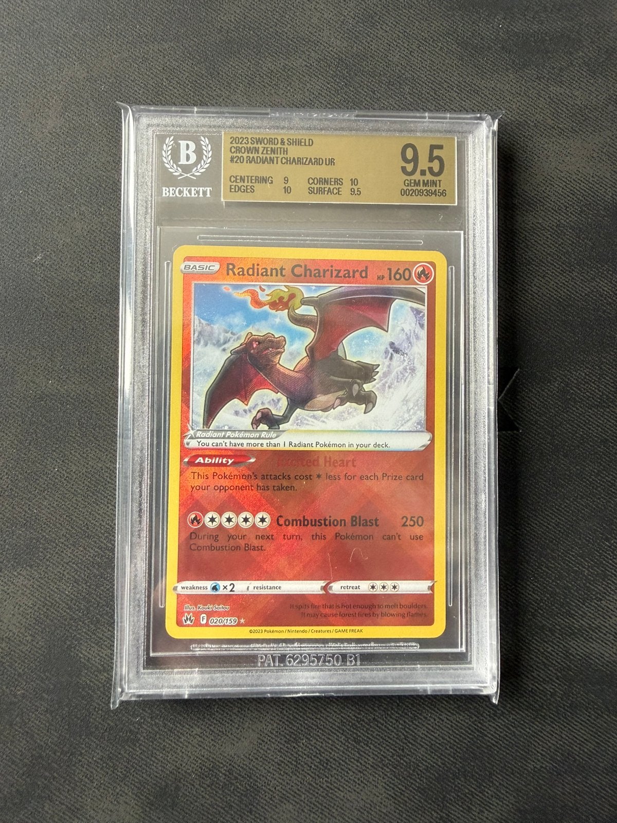 Radiant Charizard #020 BGS 9.5, Ophalen of Verzenden, Nieuw