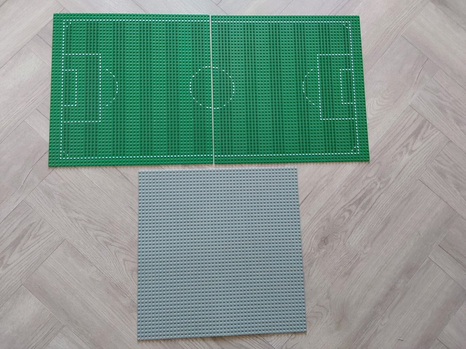 LEGO voetbalveld en grijze bouwplaat, Kinderen en Baby's, Speelgoed | Duplo en Lego, Ophalen of Verzenden, Gebruikt