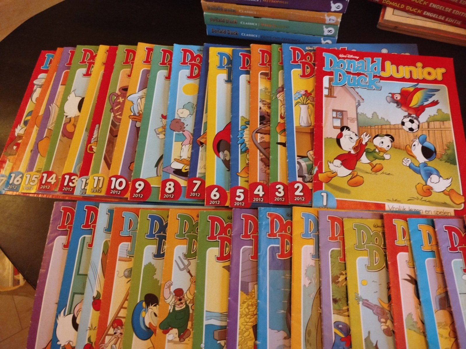prachtige bijna complete jaargangen Donald Duck junior, Boeken, Gelezen, Complete serie of reeks, Europa, Ophalen of Verzenden