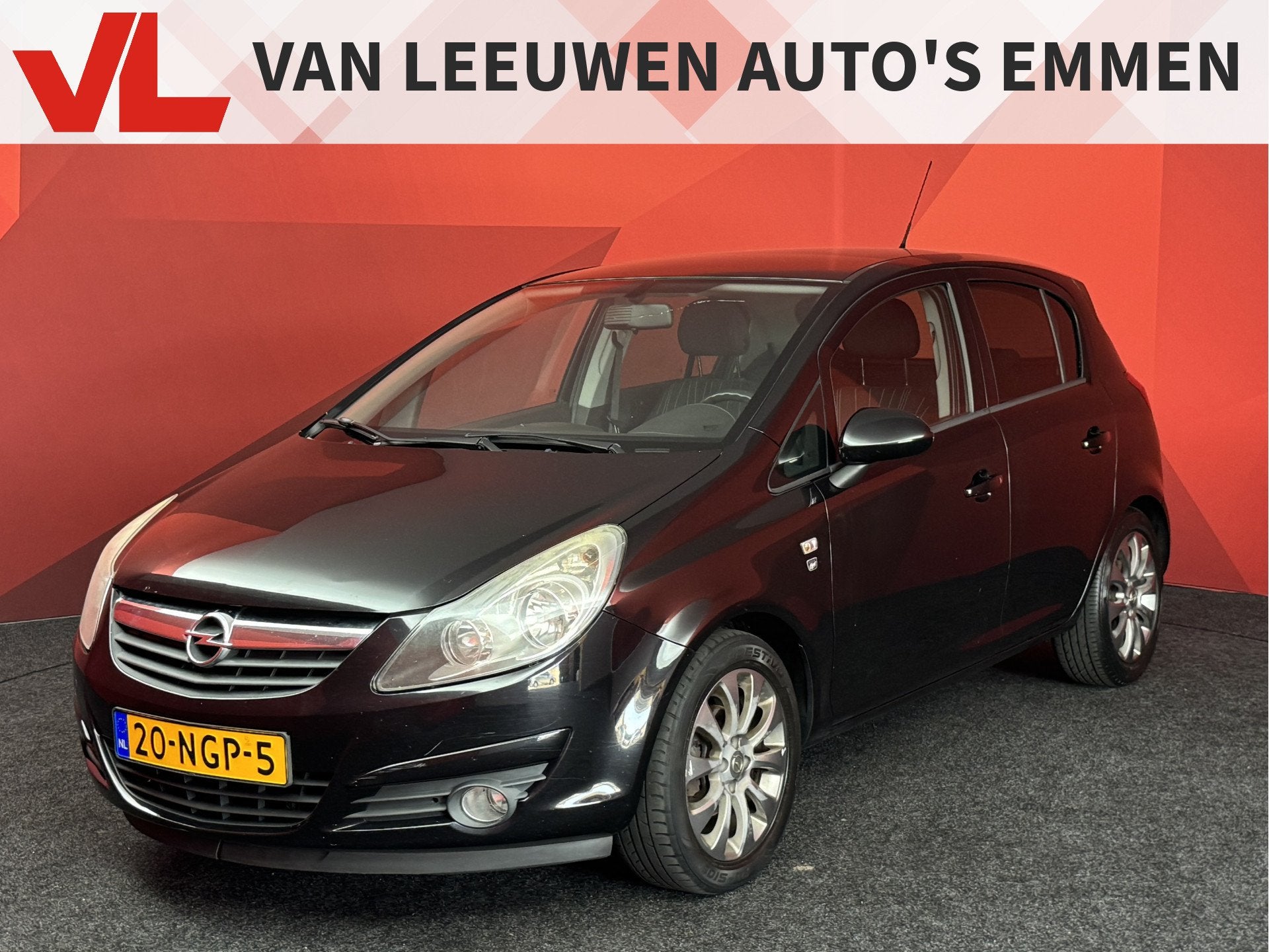 Opel Corsa 1.4-16V '111' Edition | Trekhaak | Airco | Cruise, Auto's, Voorwielaandrijving, Euro 5, Gebruikt, Zwart