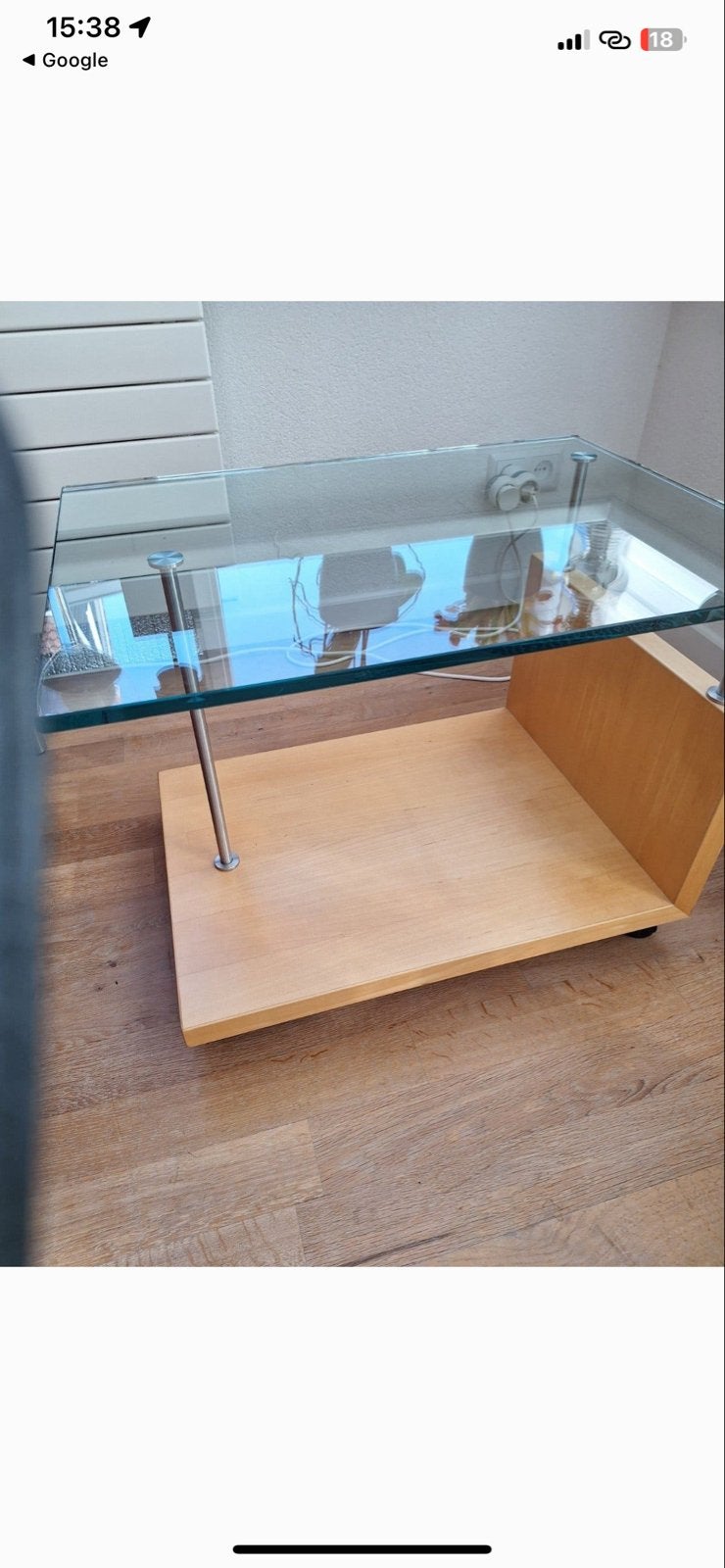 Rolf Benz bijzettafel met glasplaat en houten onderstel, Huis en Inrichting, Ophalen, Minder dan 45 cm, 55 tot 75 cm, Zo goed als nieuw