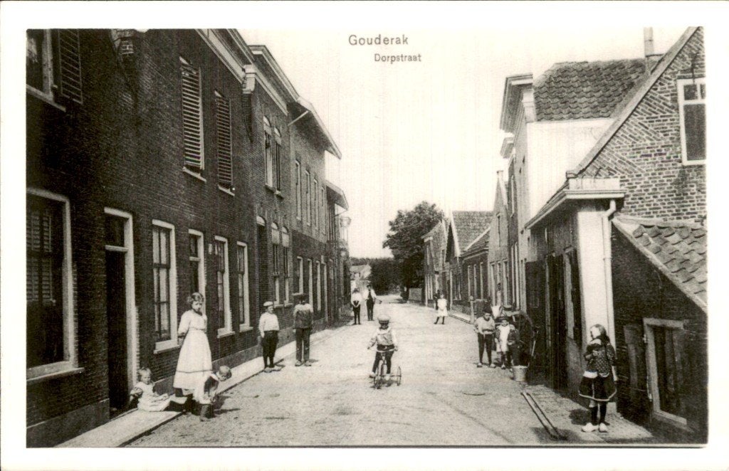 Gouderak - Dorpstraat - Straatbeeld, Verzamelen, Ophalen of Verzenden, Voor 1920, Ongelopen, Zuid-Holland