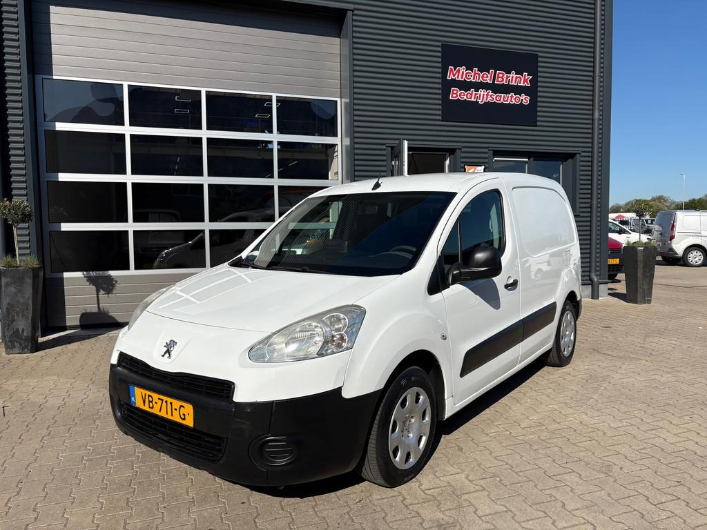 Peugeot Partner 120 1.6 e-HDI L1 XT Profit +, Auto's, Bestelauto's, Euro 5, Multifunctioneel stuurwiel, Gebruikt, Origineel Nederlands