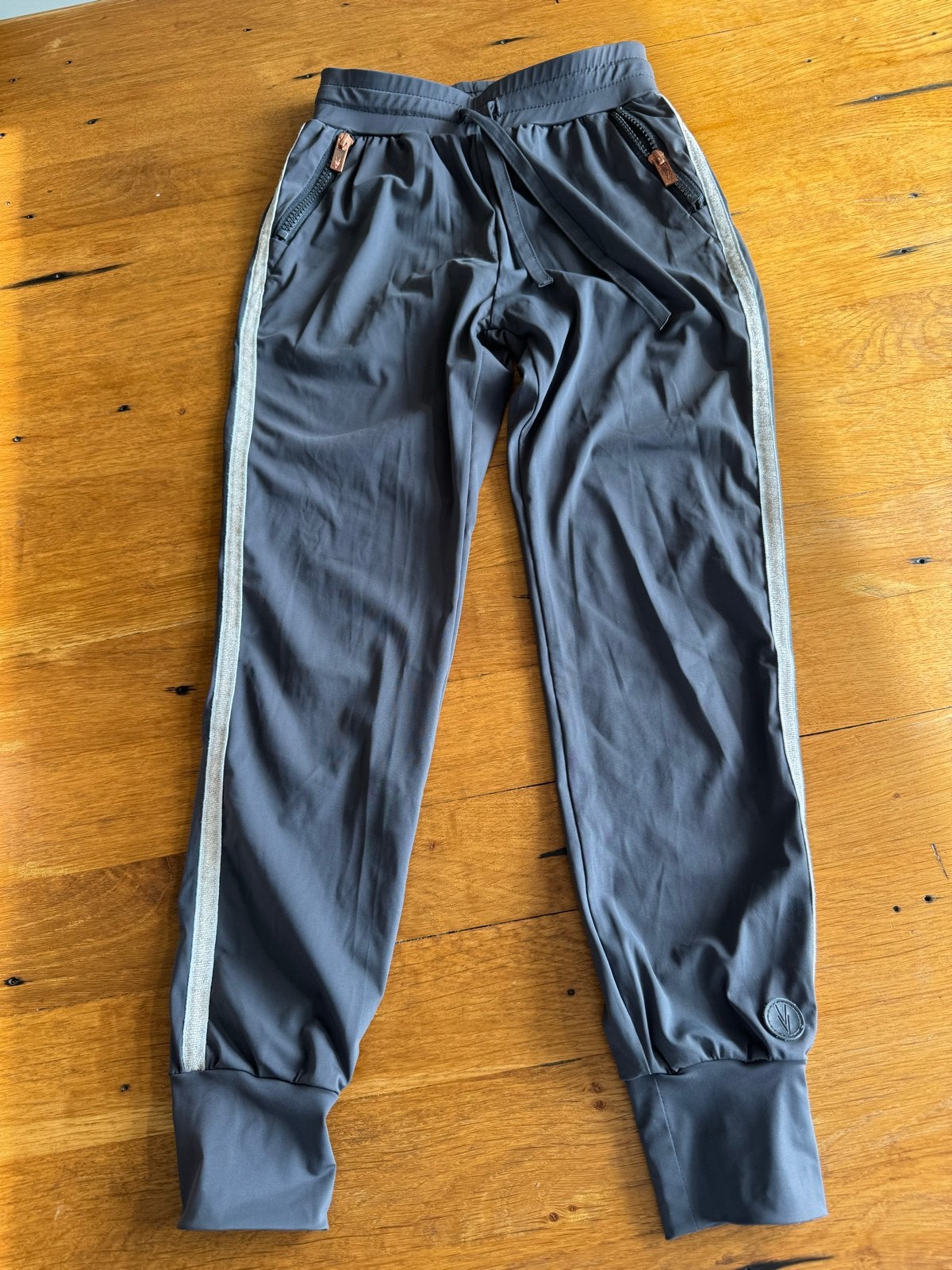 Lev. Meisjes travelstof broek maat 128, Ophalen of Verzenden, Zo goed als nieuw, Meisje, Broek