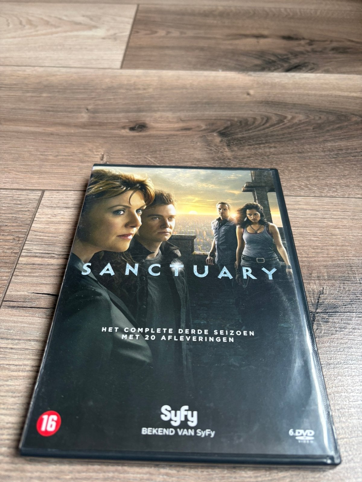 Sanctuary seizoen 3, Vanaf 12 jaar, Ophalen of Verzenden, Zo goed als nieuw, Actie en Avontuur