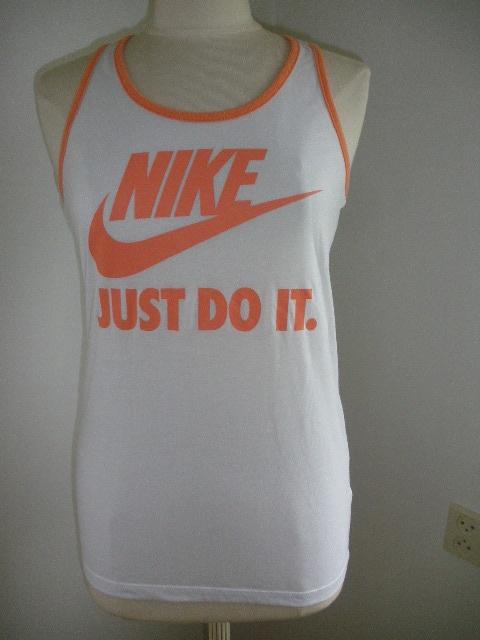 NIKE top wit met oranje maat M, Kleding | Dames, Tops, Maat 38/40 (M), Wit, Nike, Ophalen of Verzenden