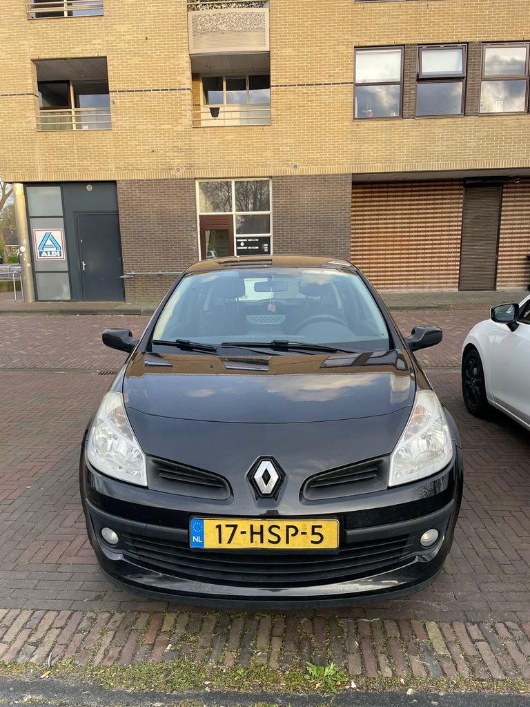 Renault Clio, Auto's, Voorwielaandrijving, 74 pk, Zwart, 4 cilinders