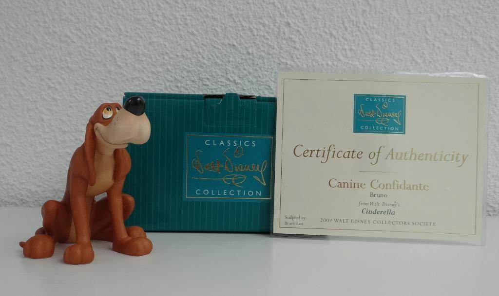 WDCC - Cinderella - Bruno - "Canine confidante" - 2007, Ophalen of Verzenden, Overige figuren, Zo goed als nieuw, Beeldje of Figuurtje