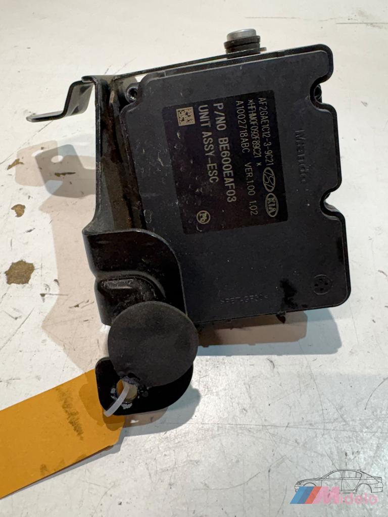 HYUNDAI I10 ABS POMP 58900K770, Gebruikt, -, -, Ophalen of Verzenden
