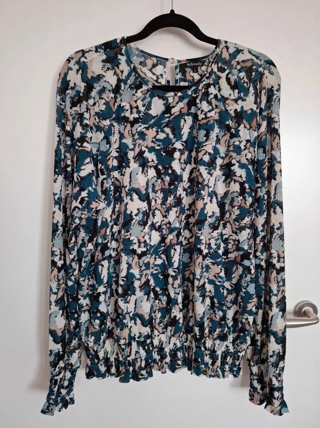 Mooie top van MS Mode maat L
Petrol en meerkleurig, gesmokt, Blauw, Maat 42/44 (L), Ophalen of Verzenden, Zo goed als nieuw