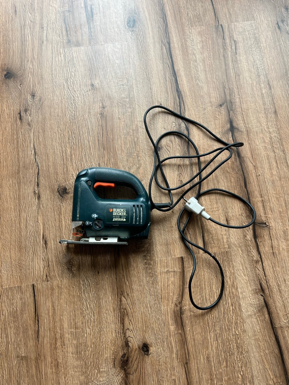 Black & Decker Decoupeerzaag 400W, Ophalen, Decoupeerzaag, Zo goed als nieuw, 30 tot 70 mm