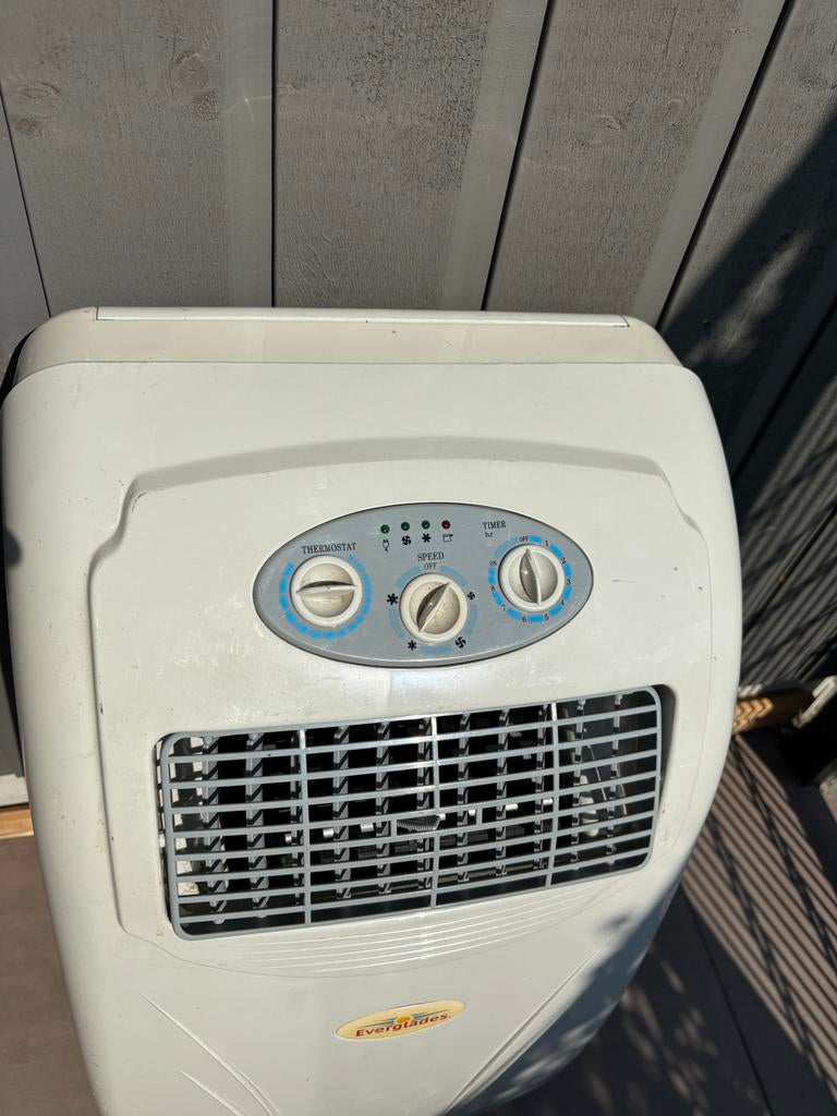 Mobiele airco - Everglades, Witgoed en Apparatuur, Airco's, Gebruikt, Mobiele airco, Minder dan 60 m³, 3 snelheden of meer, Koelen en Ontvochtigen