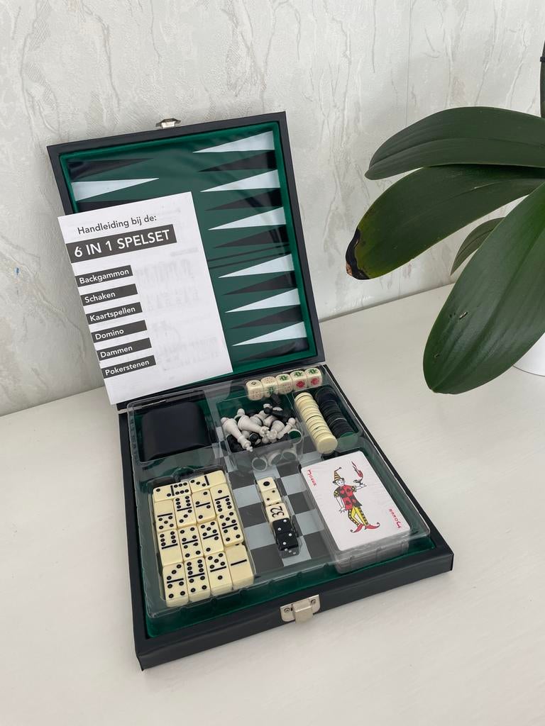 Compleet 6-in-1 Speelset in originele koffer - Ideaal voor v, Een of twee spelers, Ophalen of Verzenden, Zo goed als nieuw, Reisspel