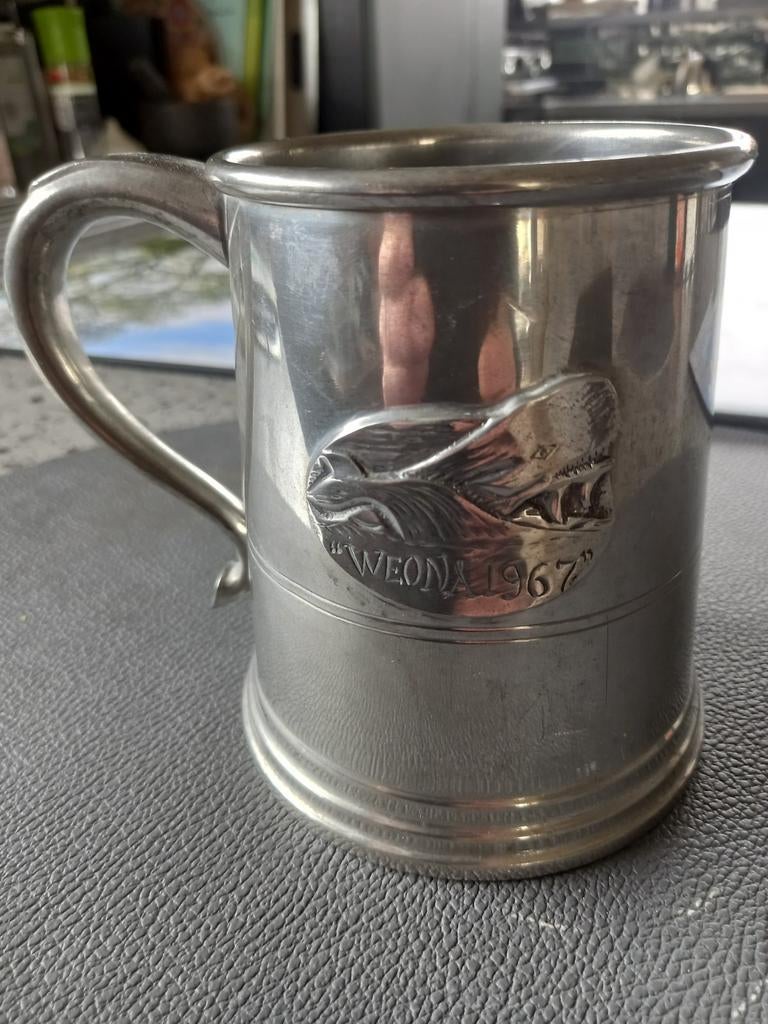 Vintage Engelse tinnen beker "WEONA 1967" - Sheffield Pewter, Antiek en Kunst, Ophalen of Verzenden