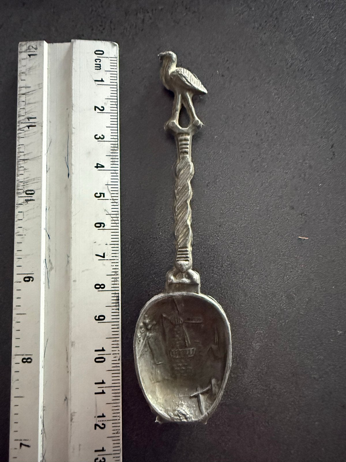 Vintage Nederlandse Souvenir Lepel met Molen en Ooievaar, Ophalen of Verzenden