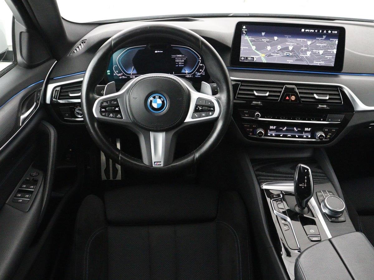 BMW 5-serie Touring 530e xDrive M Sport | SOH 89,9% | Panora, Auto's, 1998 cc, 1935 kg, Gebruikt, Euro 6