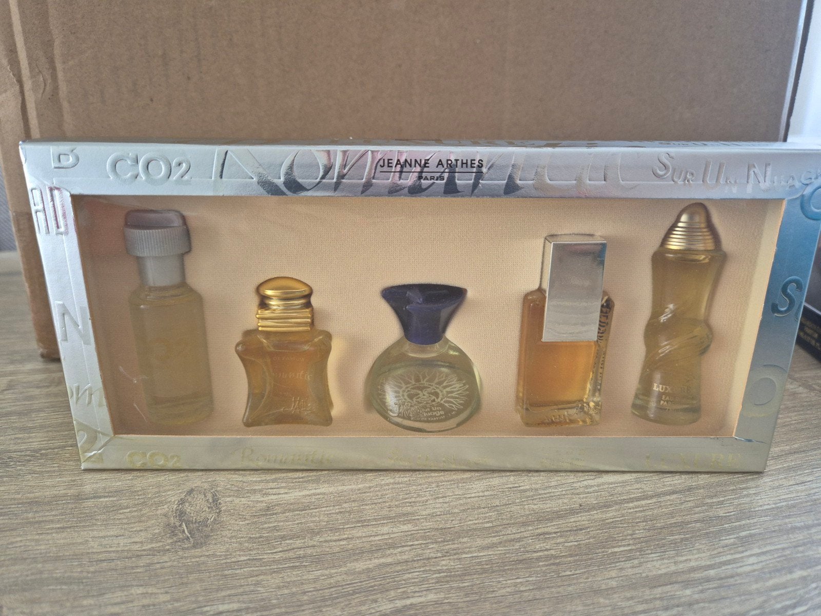 Jeanne Arthes Gold Collection Miniatuur Parfum Set, Ophalen of Verzenden, Nieuw, Miniatuur