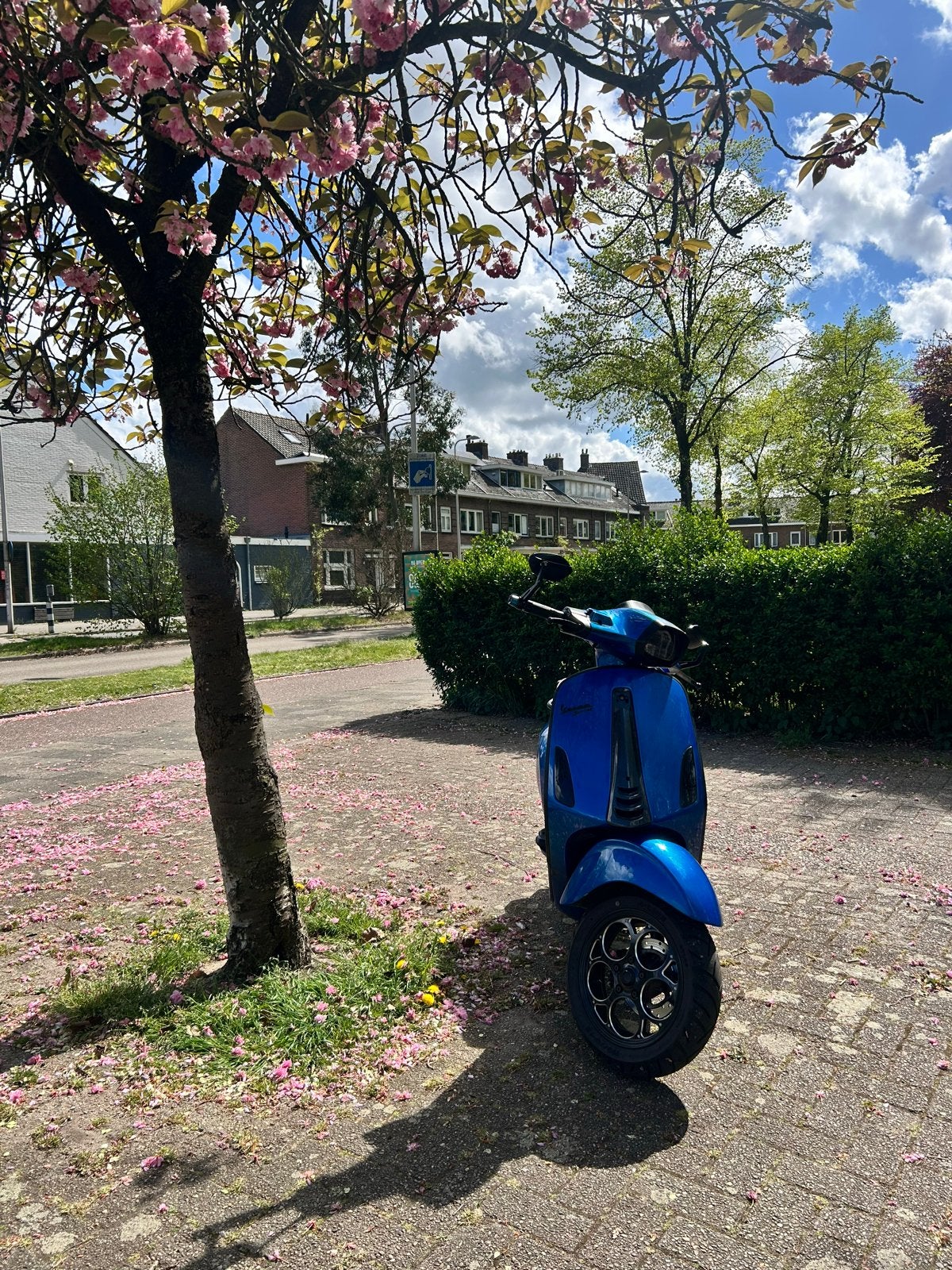 Vespa sprint Scooter - Prachtig Blauw, Goede Staat, Fietsen en Brommers, Scooters | Vespa, Gebruikt, Overige modellen, Maximaal 45 km/u