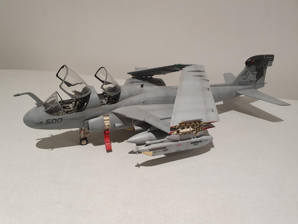 EA-6B Grumman Prowler Gebouwd model 1:48 met resin updates, Zo goed als nieuw, Groter dan 1:72, Vliegtuig, Ophalen