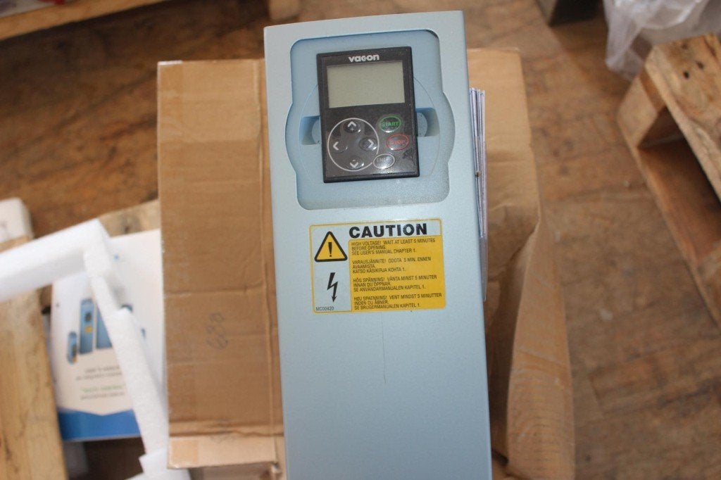 Frequency Inverter Vacon, 4758tl, Nieuw, Ophalen of Verzenden, Vacon nxl00035c5t1ssv0000 (new)