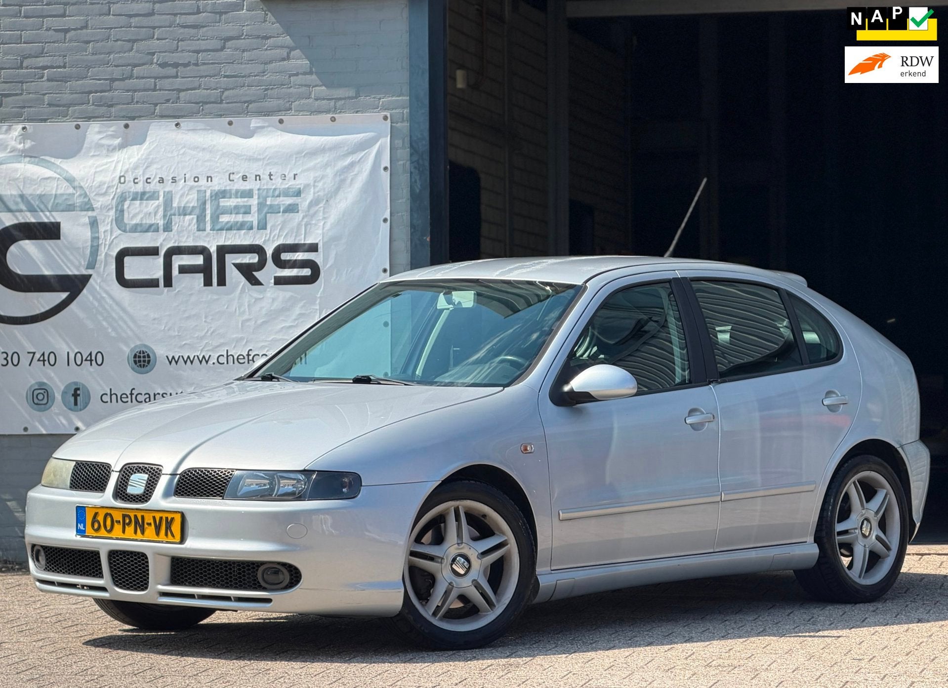 Seat Leon 1.8 TURBO TOPSPORT|NAP|AIRCO|DEALEROH|BOEKJES|6BAK, Voorwielaandrijving, Stof, Gebruikt, 4 cilinders