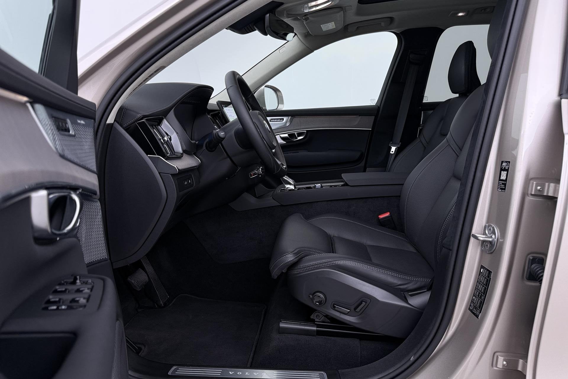 Volvo XC90 T8 Ultra Bright | ACC | Panoramadak | Bowers&Wilk, Startonderbreker, Gebruikt, Euro 6, 4 cilinders