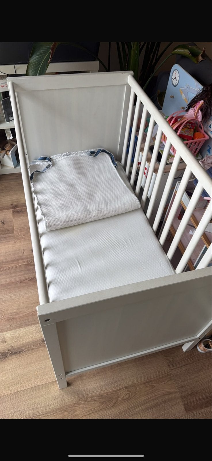 Mooi ikea ledikantje met matras - gratis af te halen!, Huis en Inrichting, Ophalen, Wit, 190 cm of minder, Zo goed als nieuw