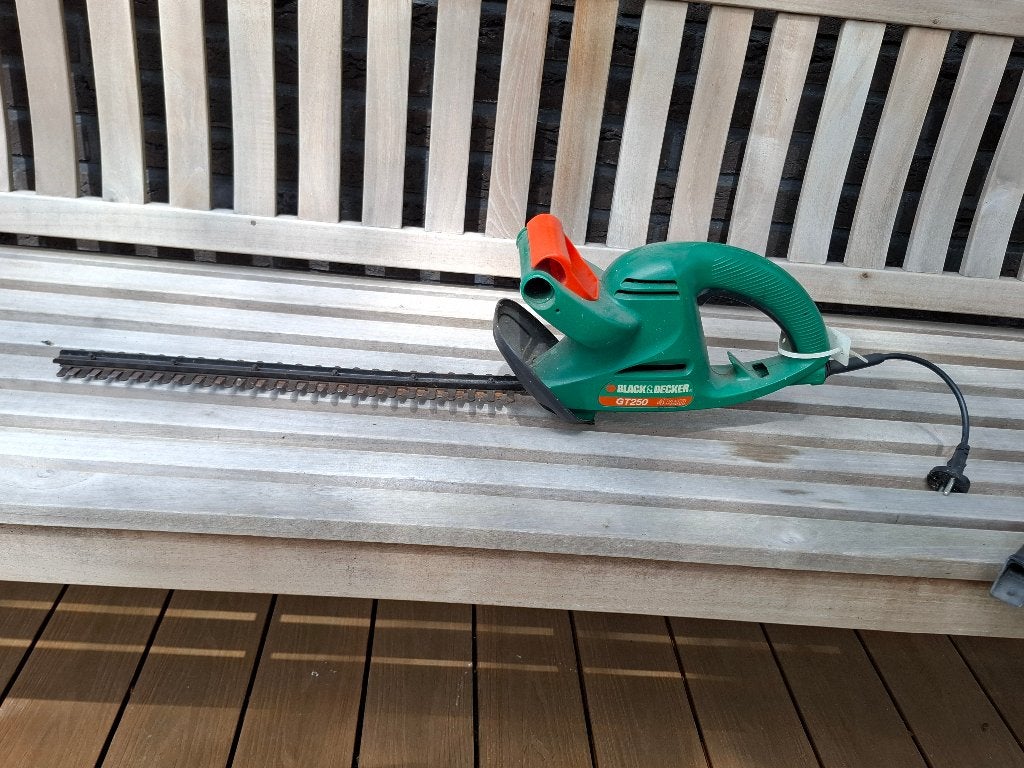 Heggenschaar Black & Decker elektrisch, Ophalen, Gebruikt, Minder dan 20 mm, Black&Decker