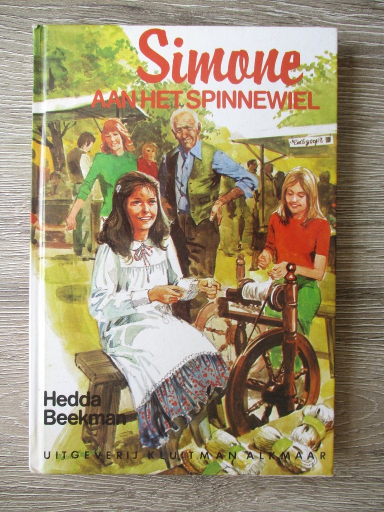Simone aan het spinnewiel - Hedda Beekman, Boeken, Ophalen of Verzenden, Gelezen, Fictie algemeen